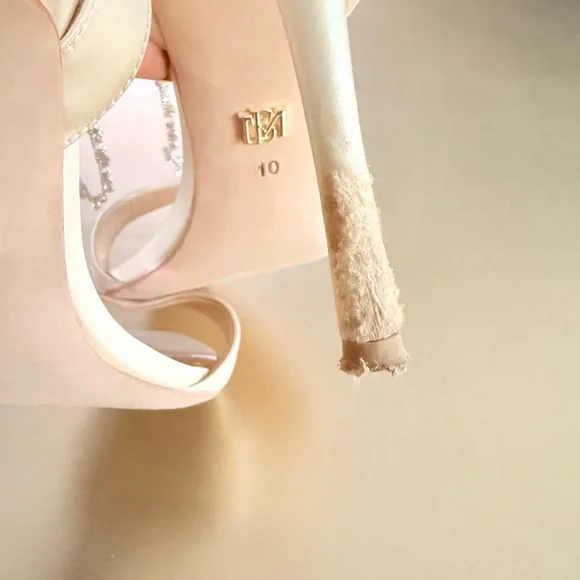 Badgley Mischka Tiffany Crystal Ankle Chain High Heel SIZE 10 - Picture 4 of 6